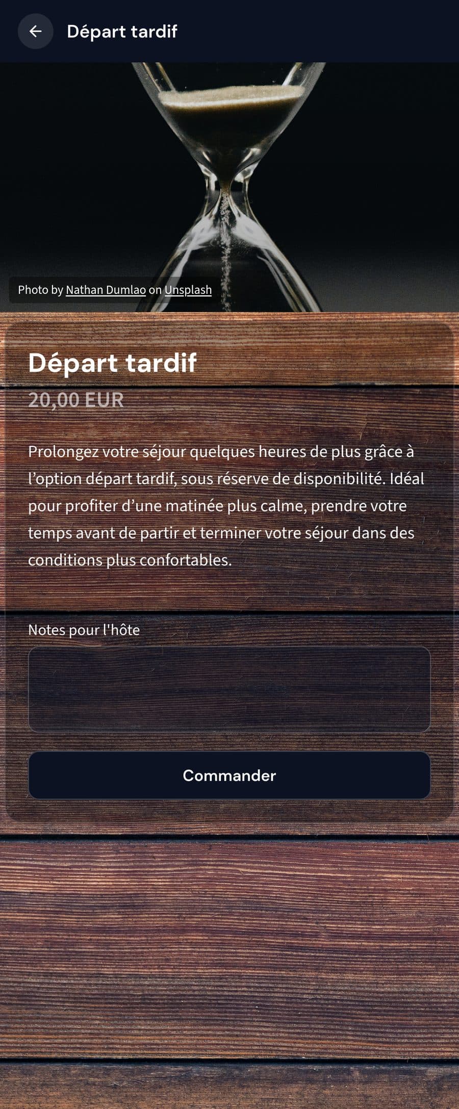 Fiche du service « Départ tardif » dans la Guest App Mr Sherlock : description, prix, note pour l’hôte et bouton Commander.