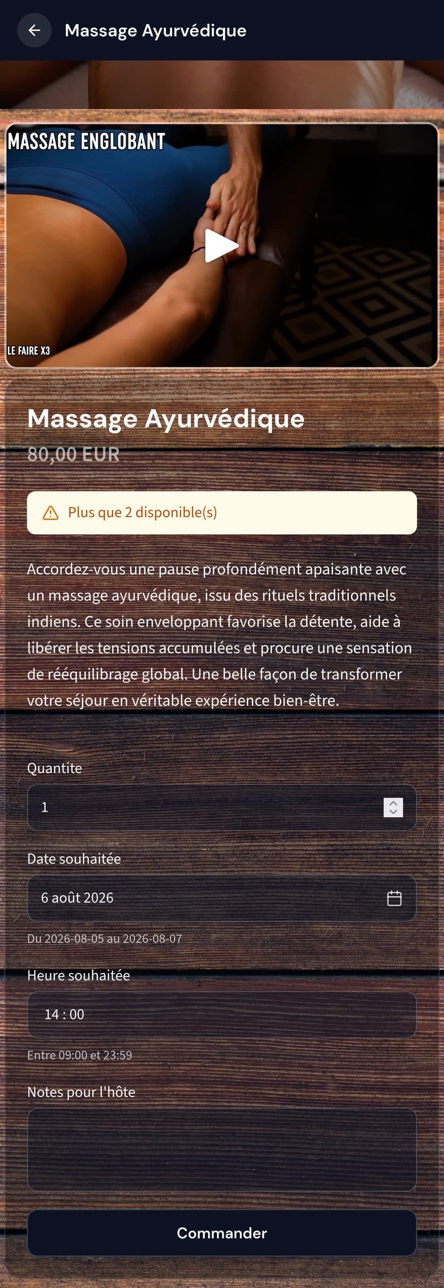 Fiche du service « Massage Ayurvédique » dans la Guest App Mr Sherlock : vidéo, prix, disponibilité, quantité, date et heure souhaitées, notes pour l’hôte.