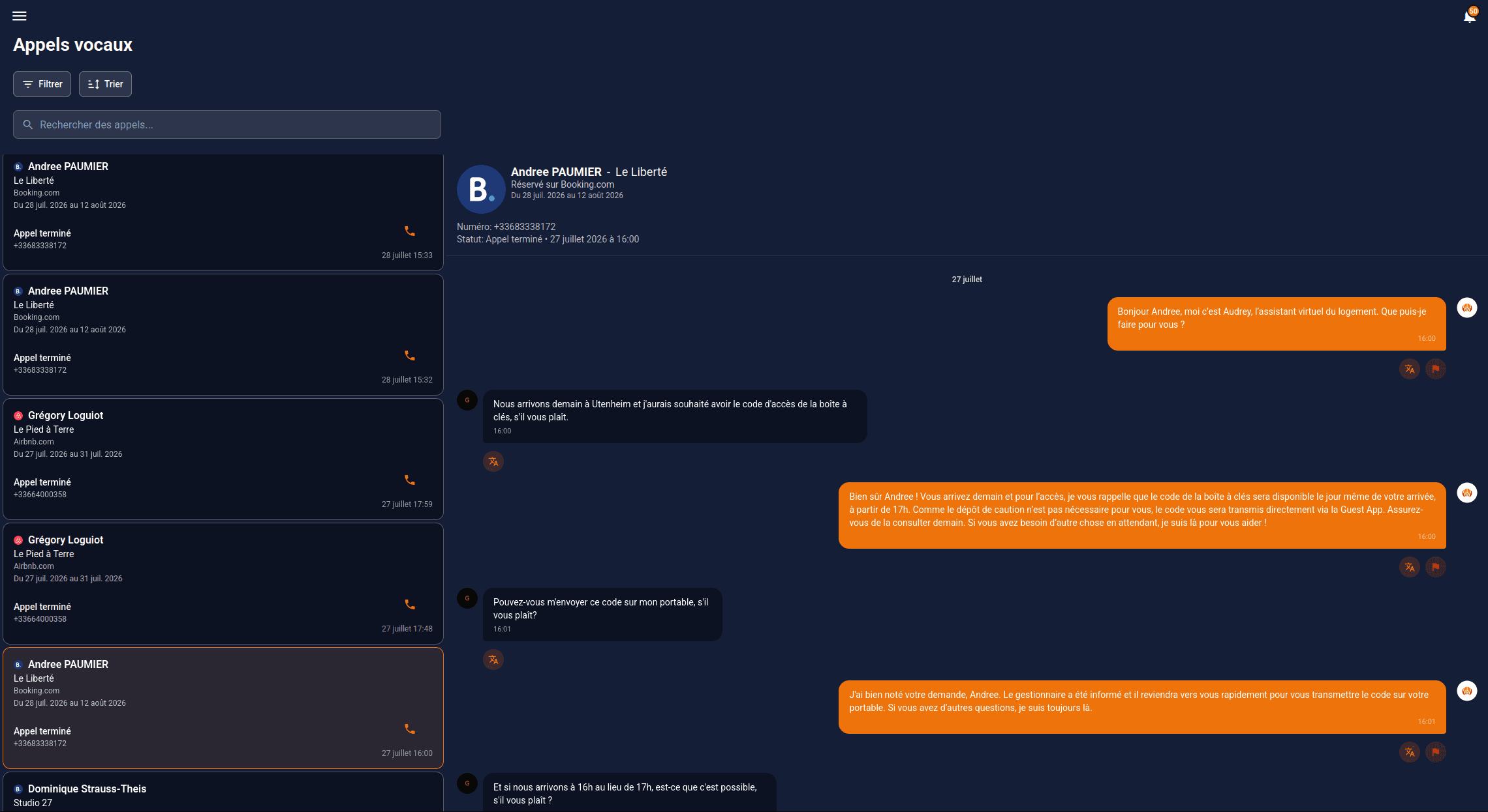 Interface des appels vocaux Mr Sherlock : liste des appels à gauche et transcription complète d’un appel voyageur à droite.